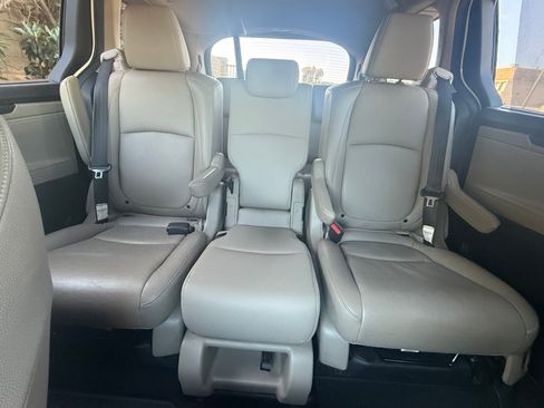 Used 2019 Honda Odyssey Elite image 13