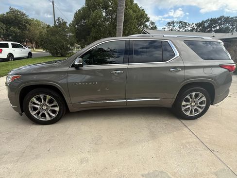 Used 2018 Chevrolet Traverse Premier w/ Driver Confidence II Package image 2