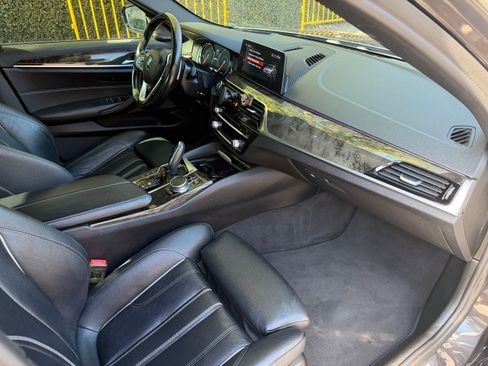 Used 2018 BMW 530e xDrive AWD/4WD image 11