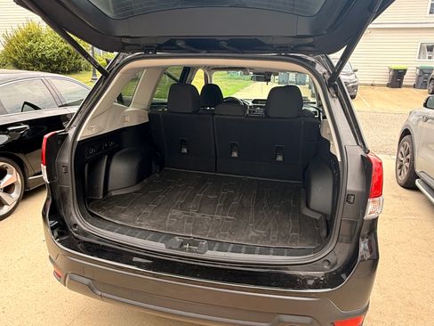 Used 2020 Subaru Forester Premium AWD/4WD image 9