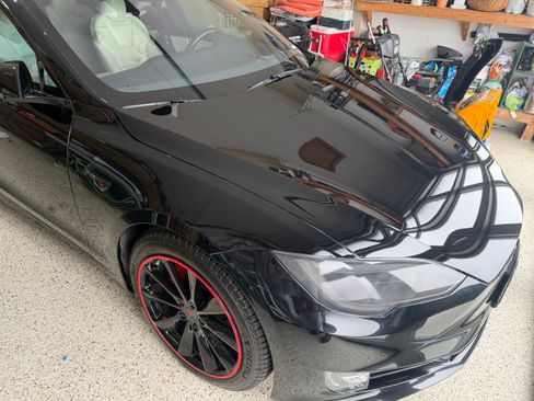 Used 2020 Tesla Model S Performance image 9