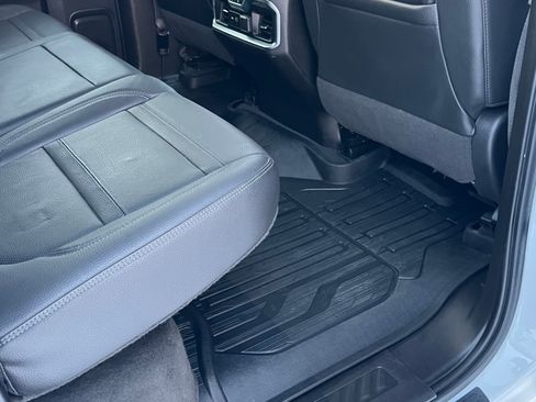 Used 2021 GMC Sierra 2500 Denali w/ Denali Ultimate Package image 13