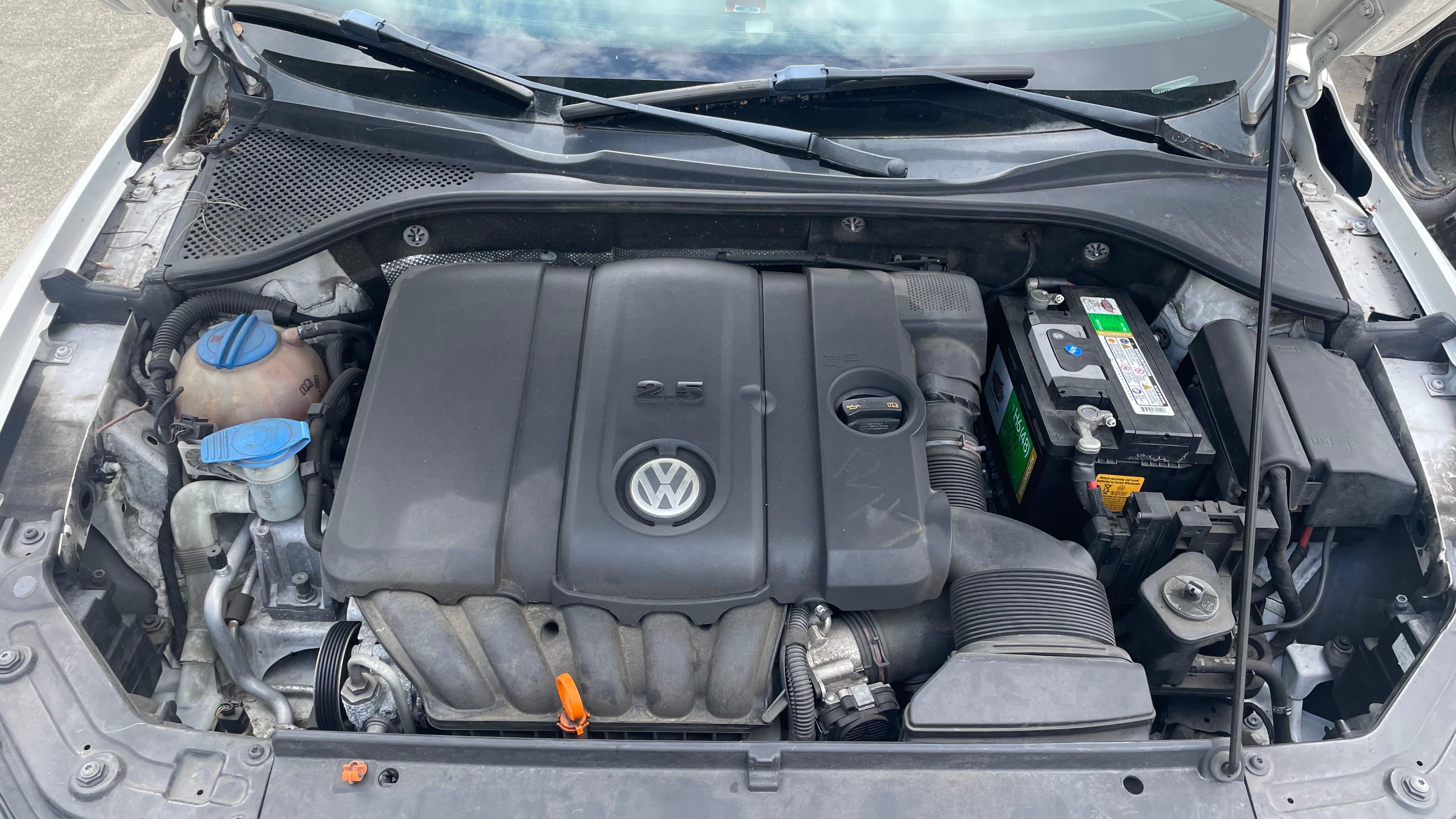 Used 2012 Volkswagen Passat 2.5 S FWD image 8