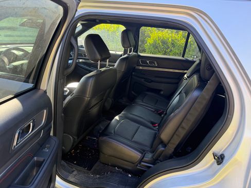 Used 2018 Ford Explorer Sport w/ Equipment Group 401A AWD/4WD image 10