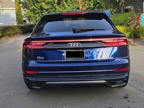 Used 2019 Audi Q8 Prestige w/ Luxury Package image 5