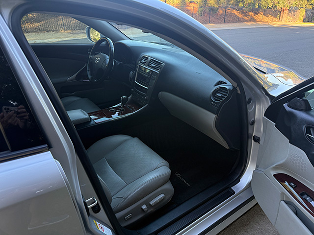 Used 2008 Lexus IS 250 w/ Premium Pkg RWD image 20