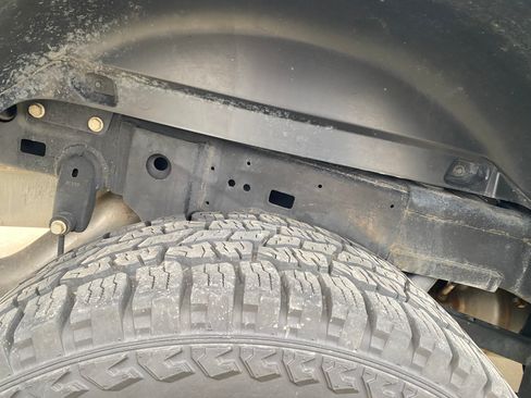 Used 2018 RAM 2500 Tradesman w/ Chrome Appearance Group image 26