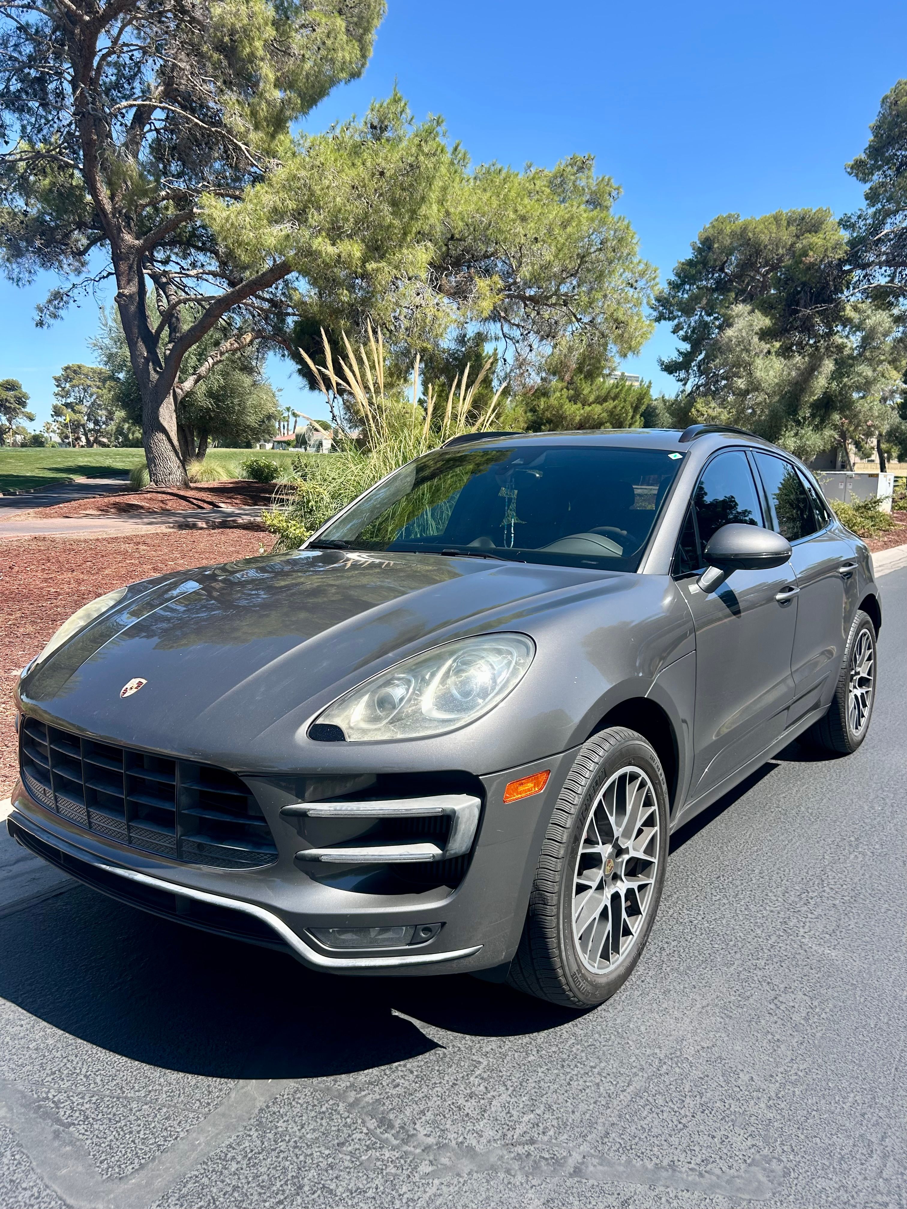 Used 2015 Porsche Macan Turbo AWD/4WD image 1