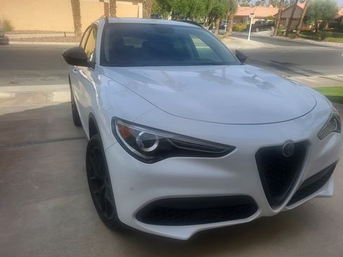 Used 2019 Alfa Romeo Stelvio w/ Nero Edizione image 2