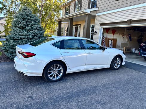 Used 2021 Acura TLX image 4