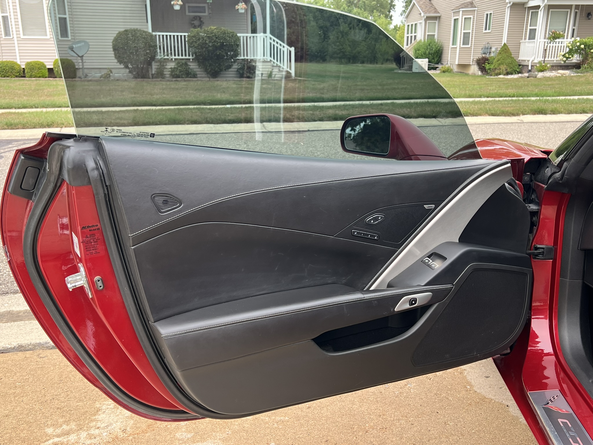 Used 2014 Chevrolet Corvette Stingray Convertible w/ 3LT Preferred Equipment Group RWD image 10