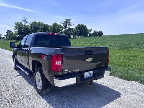 Used 2010 Chevrolet Silverado 1500 LT w/ Power Pack Plus AWD/4WD image 10