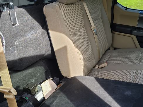 Used 2017 Ford F150 XLT w/ Equipment Group 302A Luxury image 18