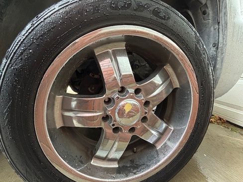 Used 2002 Chevrolet Avalanche 2500 w/ Convenience Pkg image 17