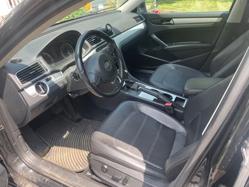 Used 2013 Volkswagen Passat 2.5 SE FWD image 6