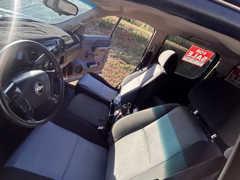 Used 2007 Chevrolet Silverado 1500 W/T w/ Towing Package image 16