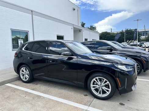 Used 2025 BMW X3 xDrive30i w/ Premium Package image 1