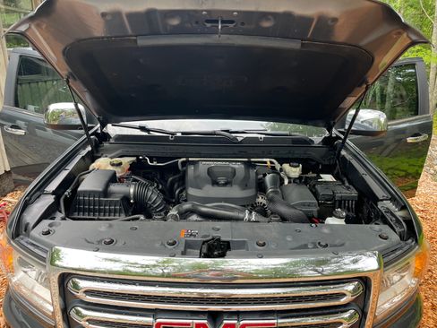 Used 2016 GMC Canyon SLT w/ Driver Alert Package AWD/4WD image 15