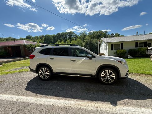 Used 2020 Subaru Ascent Touring AWD/4WD image 1