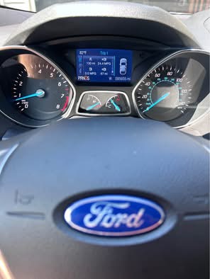 Used 2015 Ford Escape SE FWD image 14