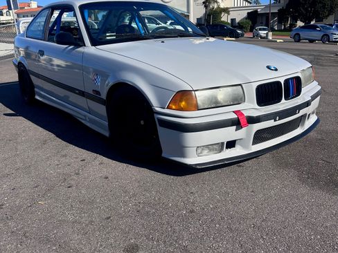 Used 1995 BMW M3 Coupe image 10