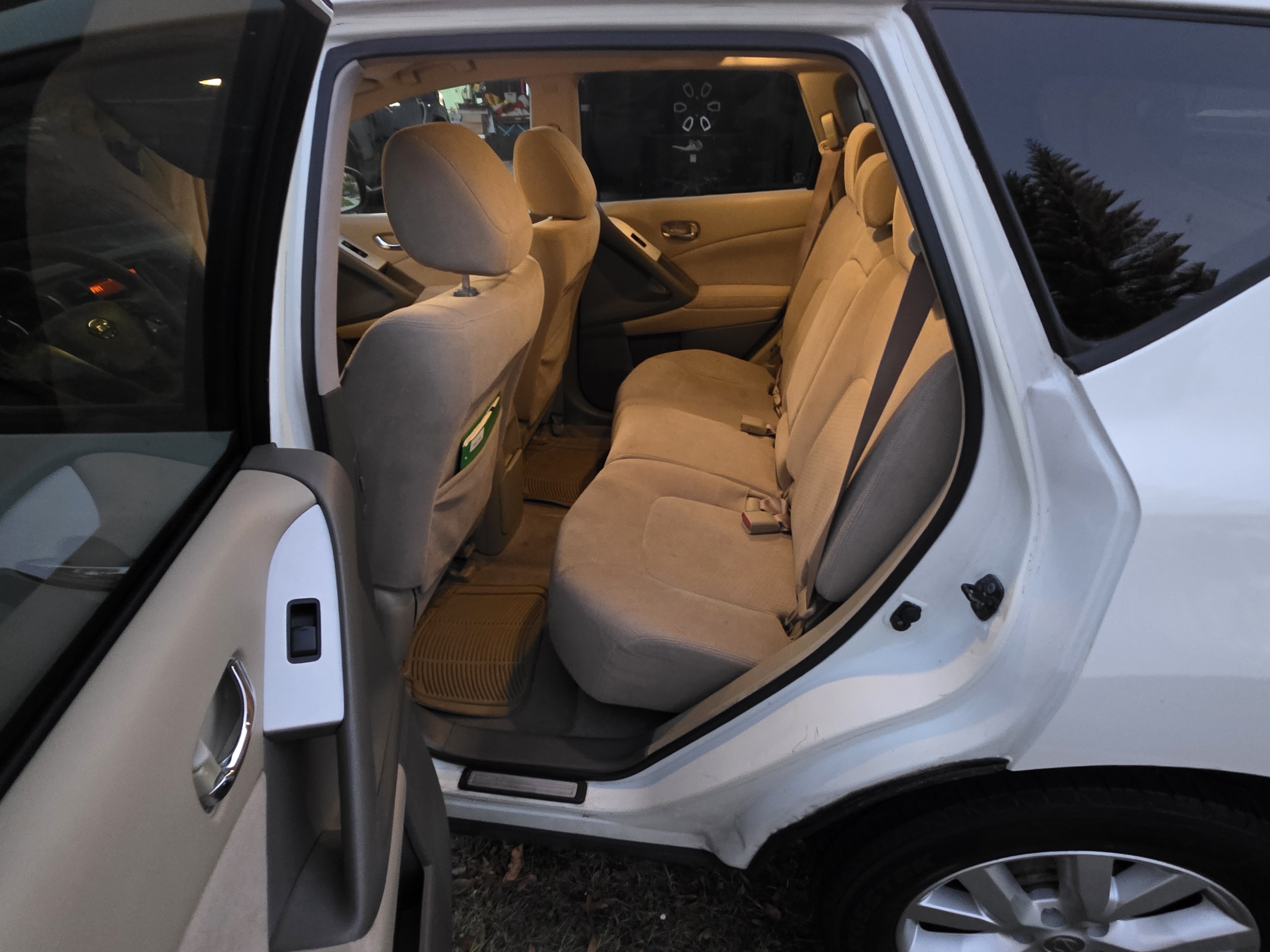 Used 2014 Nissan Murano S FWD image 10