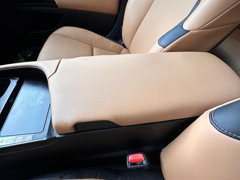 Used 2023 Lexus ES 350 w/ Premium Package image 15