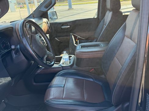 Used 2019 Chevrolet Silverado 1500 High Country w/ Safety Package II image 5