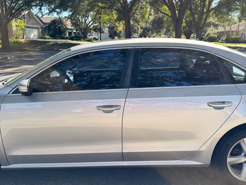 Used 2013 Volkswagen Passat 2.5 SE image 13