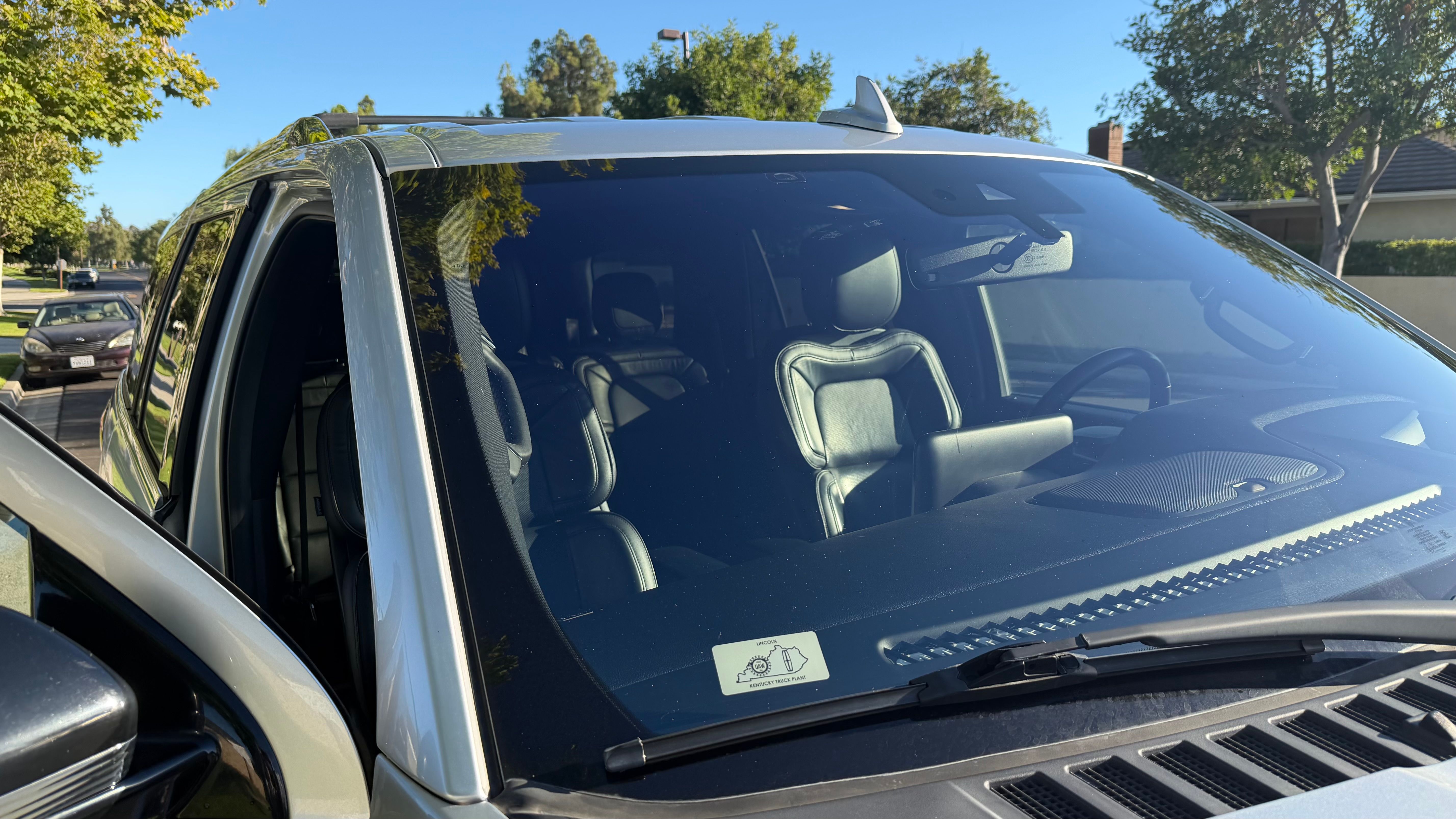 Used 2018 Lincoln Navigator Select w/ Technology Package AWD/4WD image 14