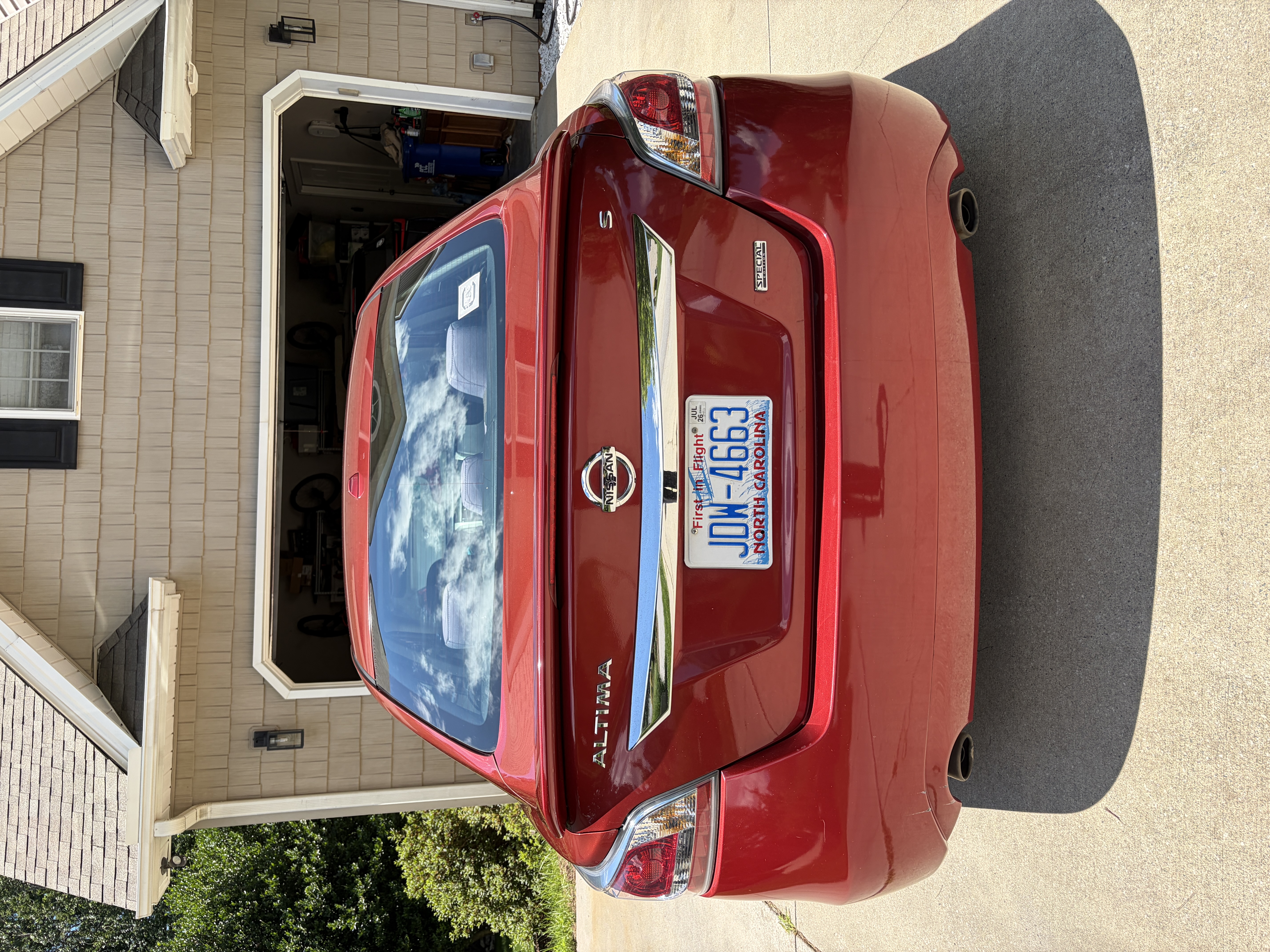 Used 2015 Nissan Altima 2.5 S w/ Special Edition Package FWD image 5