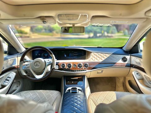 Used 2018 Mercedes-Benz S 560 4MATIC Sedan image 10