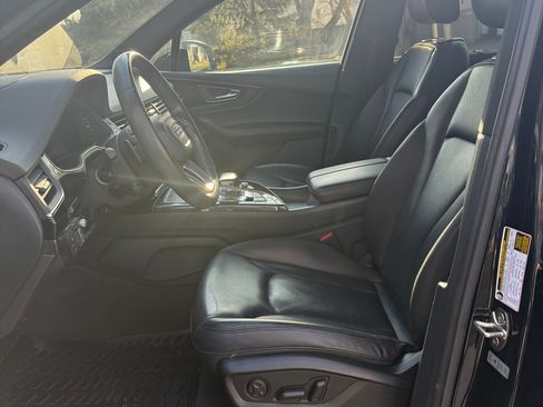 Used 2018 Audi Q7 3.0T Prestige w/ Prestige Package image 8