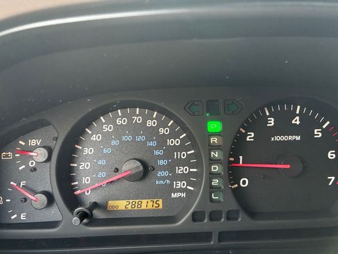 Used 1999 Toyota Land Cruiser AWD/4WD image 11