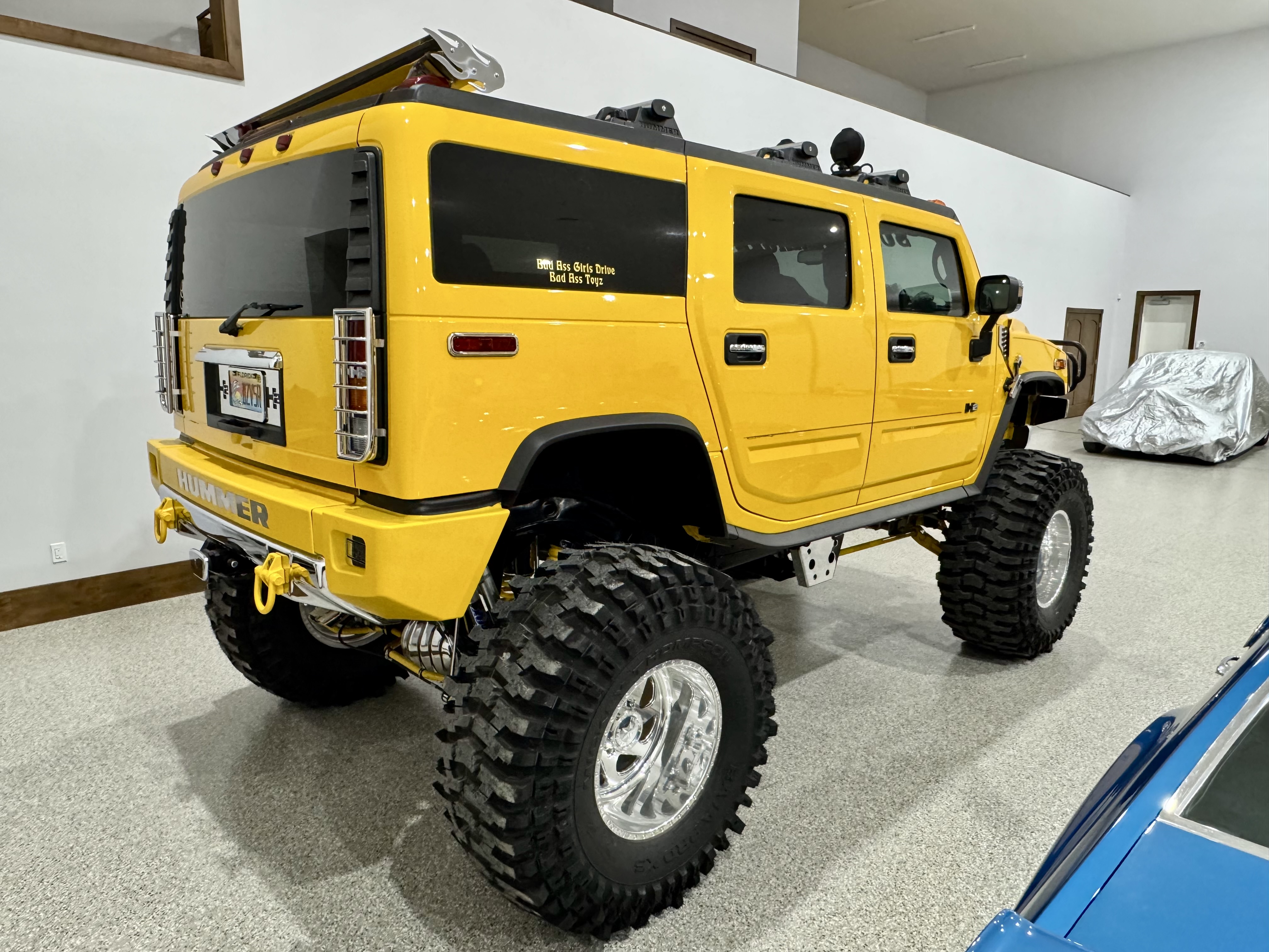 Used 2003 HUMMER H2 w/ Preferred Equipment Group AWD/4WD image 2