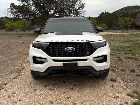 Used 2023 Ford Explorer ST w/ Equipment Group 401A image 6