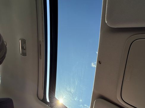 Used 2005 Honda Accord EX image 9