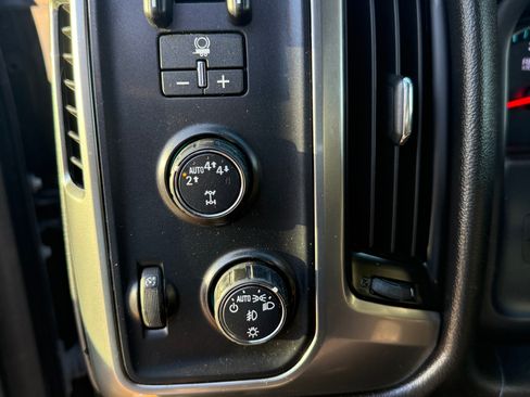 Used 2019 Chevrolet Silverado 1500 LT w/ All Star Edition image 16