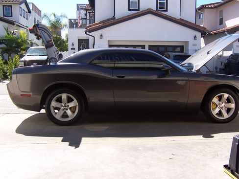 Used 2013 Dodge Challenger SXT image 30
