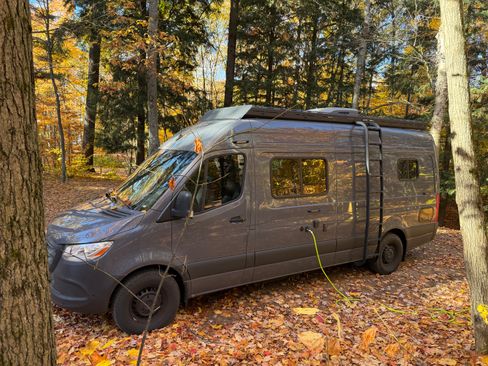 Used 2024 Mercedes-Benz Sprinter 2500 image 26