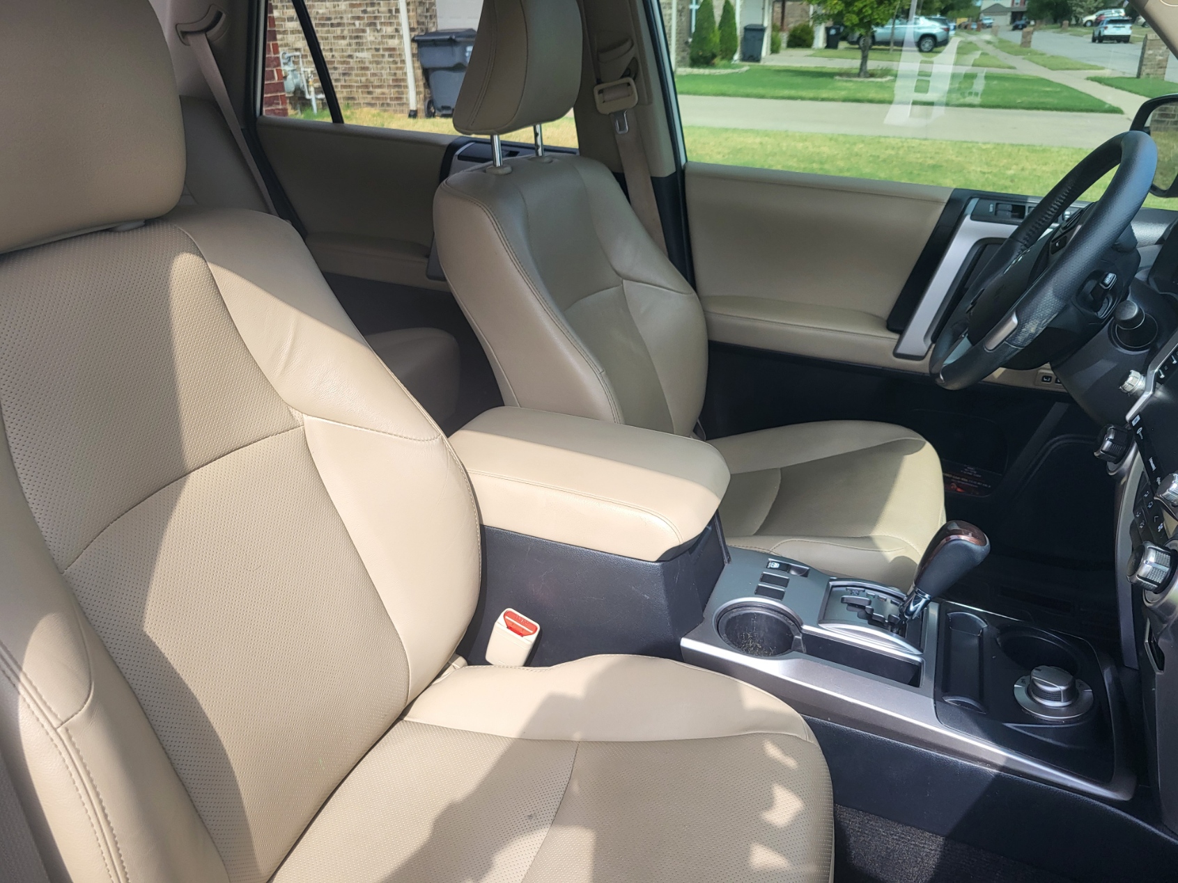 Used 2022 Toyota 4Runner Limited AWD/4WD image 12