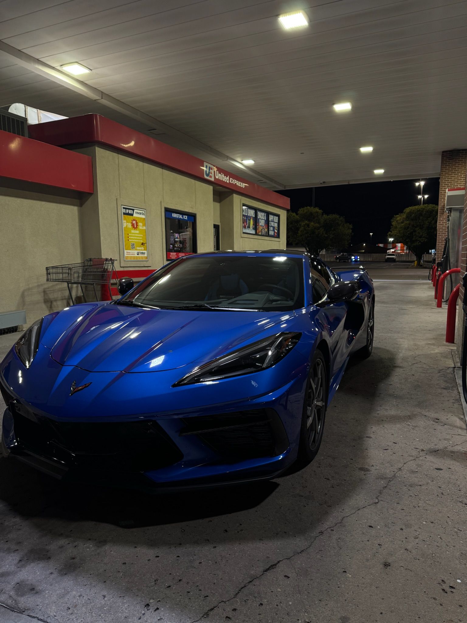 Used 2020 Chevrolet Corvette Stingray Premium Cpe w/ 3LT Preferred Equipment Group RWD image 13