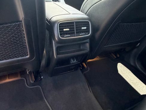Used 2022 Mercedes-Benz GLE 350 image 9