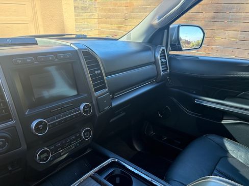 Used 2020 Ford Expedition Max Platinum AWD/4WD image 12