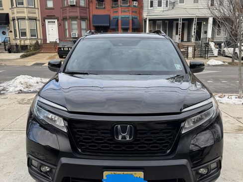 Used 2019 Honda Passport Touring image 1