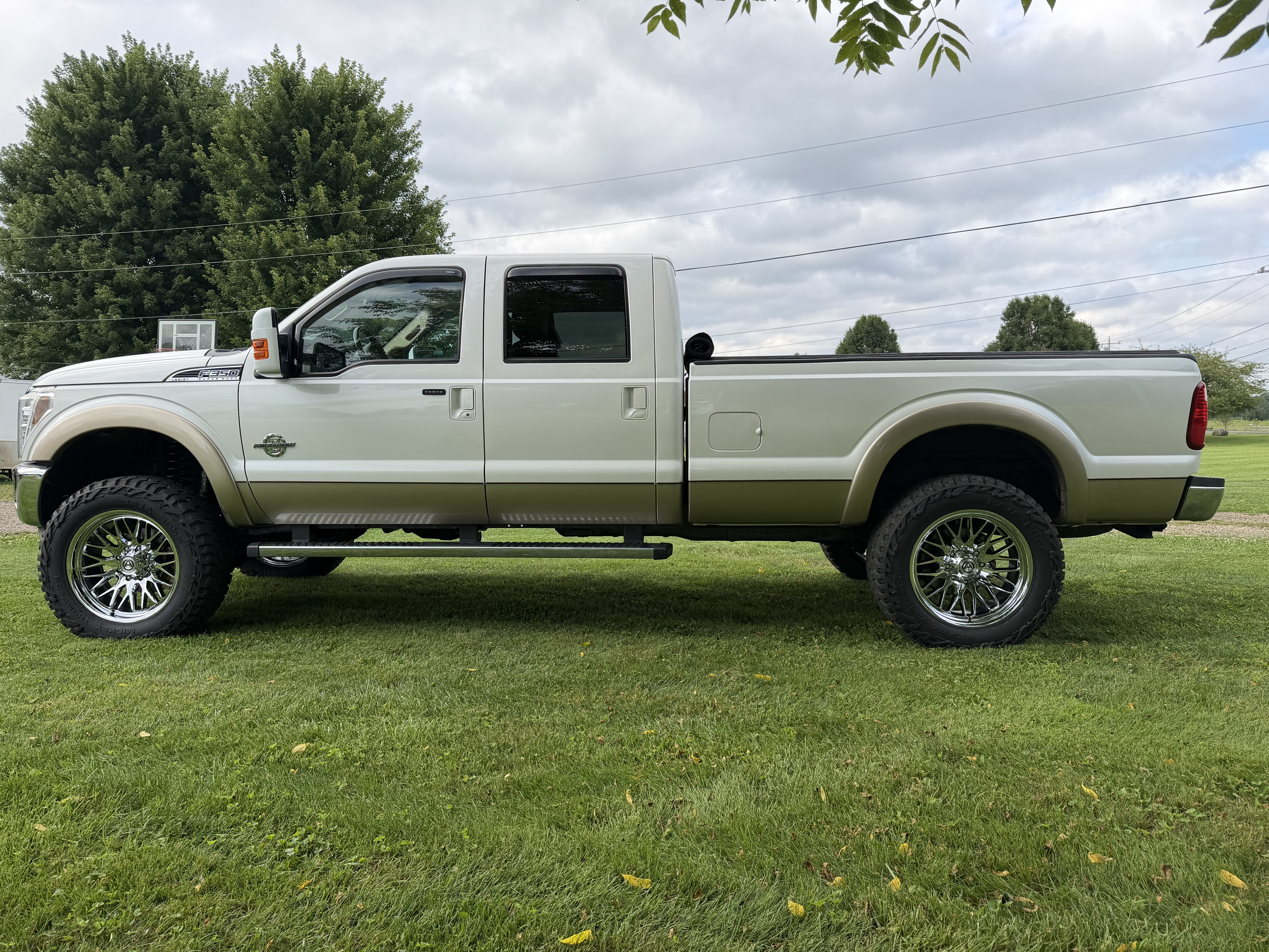 Used 2013 Ford F350 Lariat w/ Chrome Pkg AWD/4WD image 5