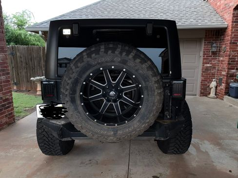 Used 2017 Jeep Wrangler Unlimited Sport w/ Quick Order Package 24S AWD/4WD image 6