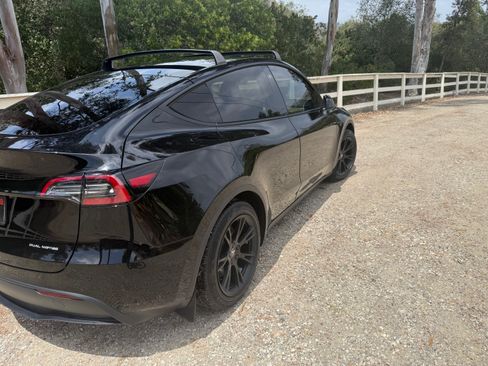 Used 2020 Tesla Model Y Long Range AWD/4WD image 4
