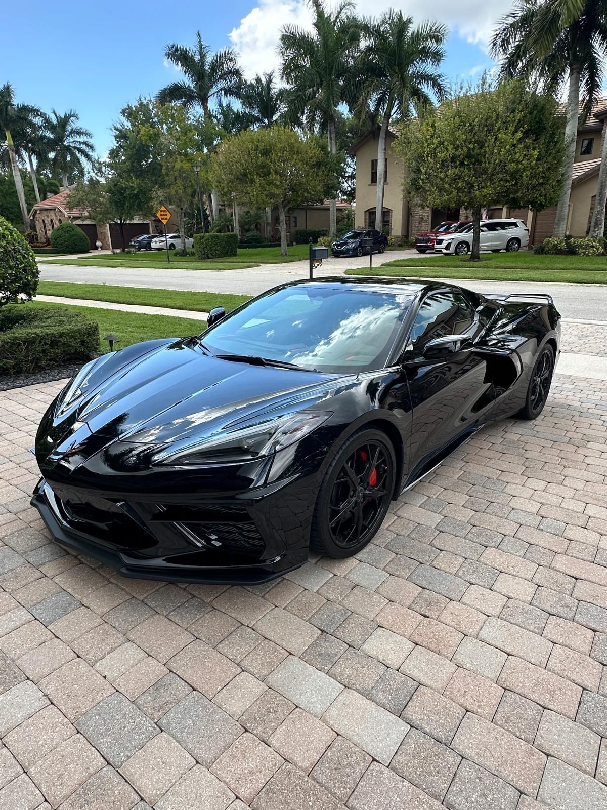 Used 2022 Chevrolet Corvette Stingray Premium Conv w/ Z51 Performance Package RWD image 1