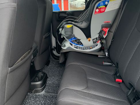 Used 2013 Jeep Wrangler Unlimited Sport image 23